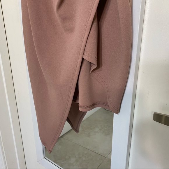 Mauve Pink Asymmetrical Rouched Wrapped Dress - Picture 6 of 12